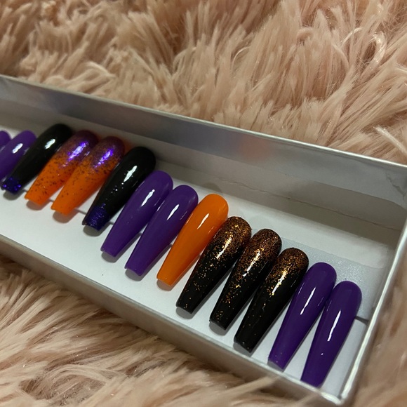 Halloween Nails - Picture 3 of 4